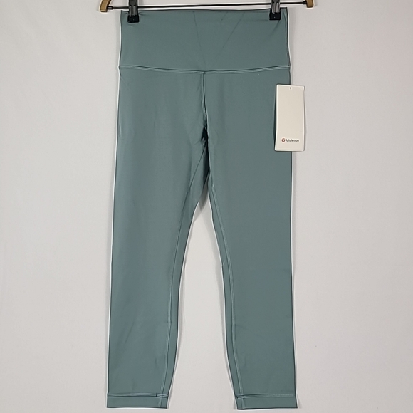 NWT Lululemon Women's Wunder Train HR Crop 23” Everlux Green Size 8 MSRP $98 - Picture 1 of 7